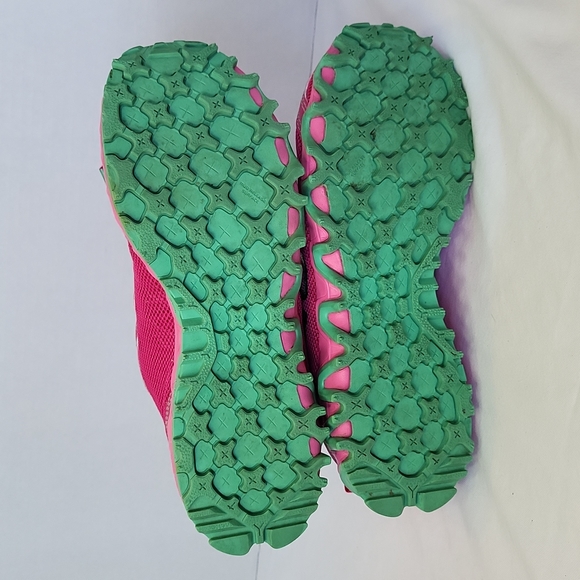 Adidas vigor TR 3 trail running sneaker shoe in pink and mint green. Size 5 - Picture 14 of 16